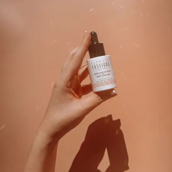 Healthy glow-boosting elixir