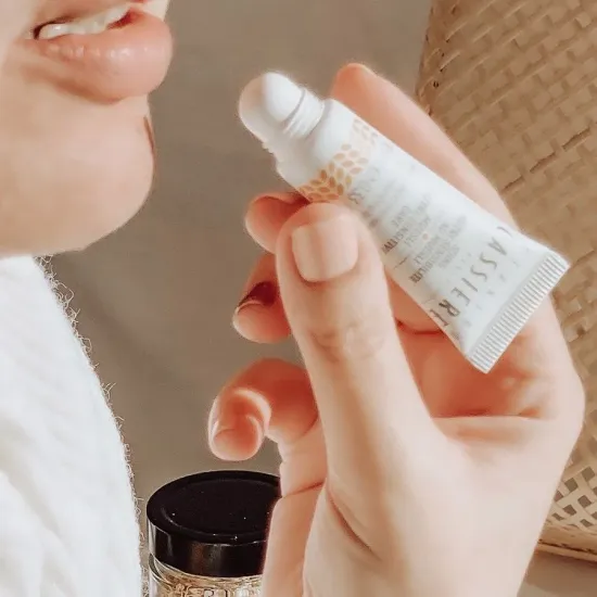 Honey nourishing lip balm